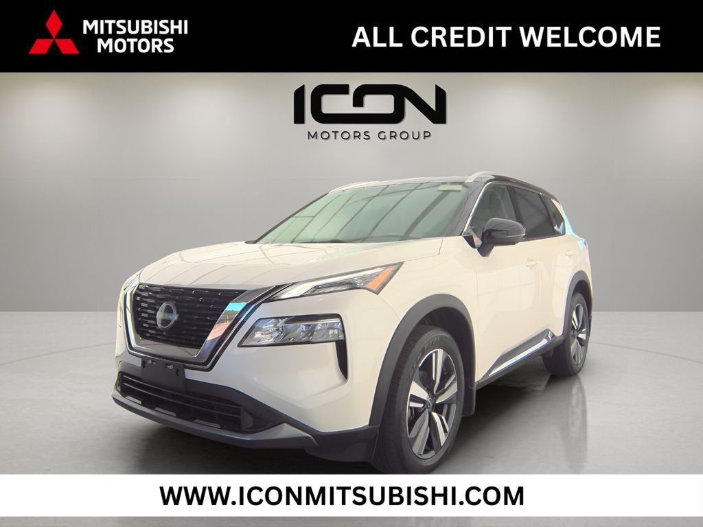 Pearl White Tricoat/Super Black 2023 Nissan Rogue SUV / Crossover All-Wheel Drive Continuously Variable Transmission