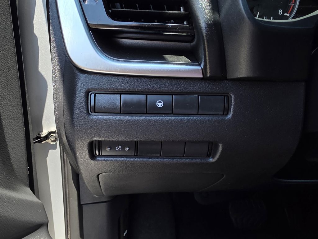 Used 2023 Nissan Rogue SUV