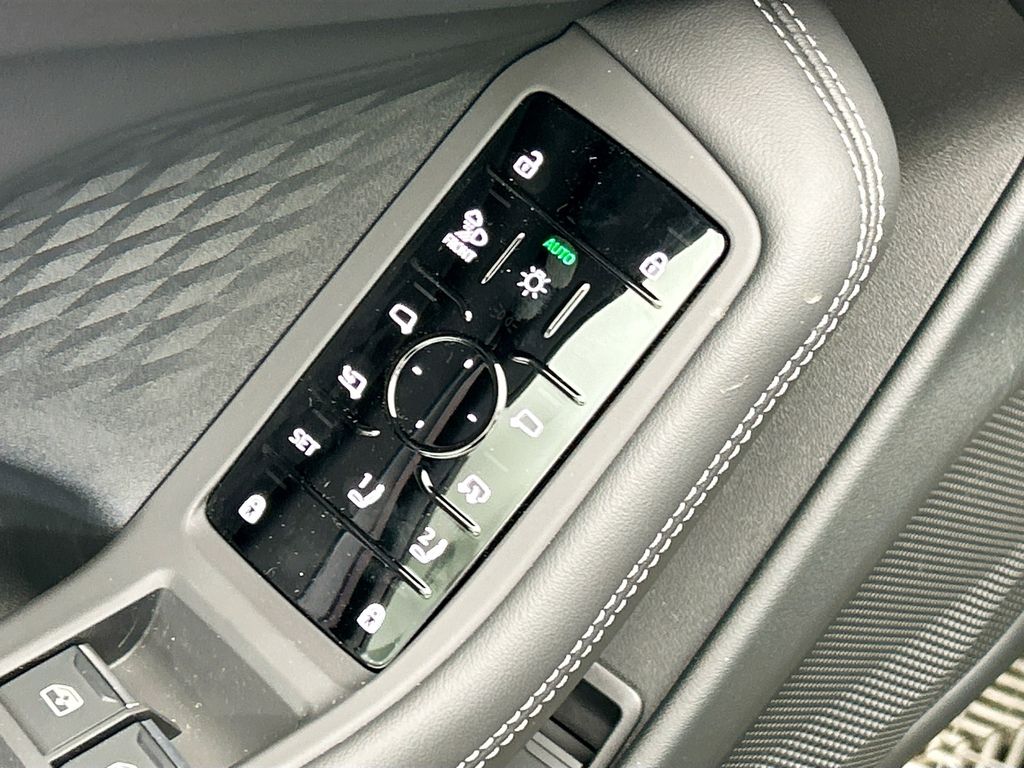 Thumbnail: 2026 Audi A6 - 23