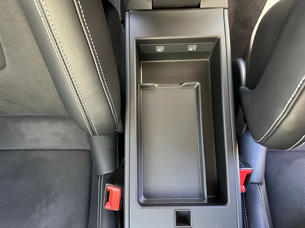 Thumbnail: 2024 Porsche 911 - 28