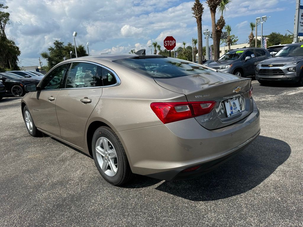 2025 Chevrolet Malibu LS 6