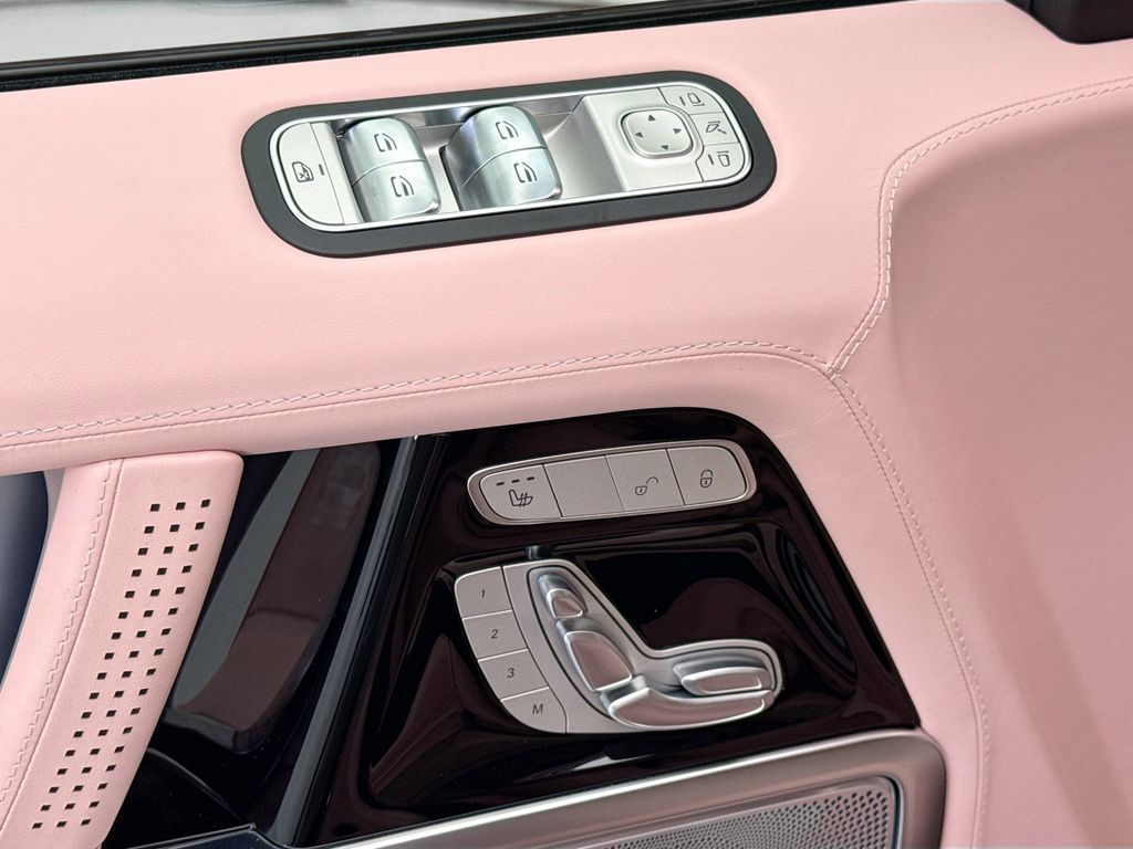 Thumbnail: 2026 Mercedes-Benz G-Class - 22