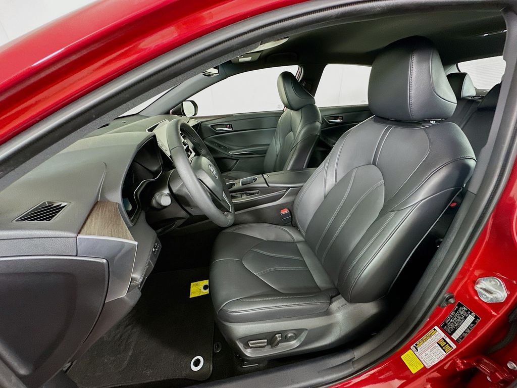 Thumbnail: 2022 Toyota Avalon - 20