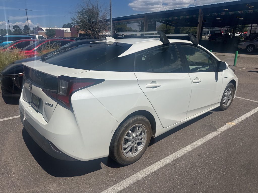 2020 Toyota Prius LE AWD-e photo 5