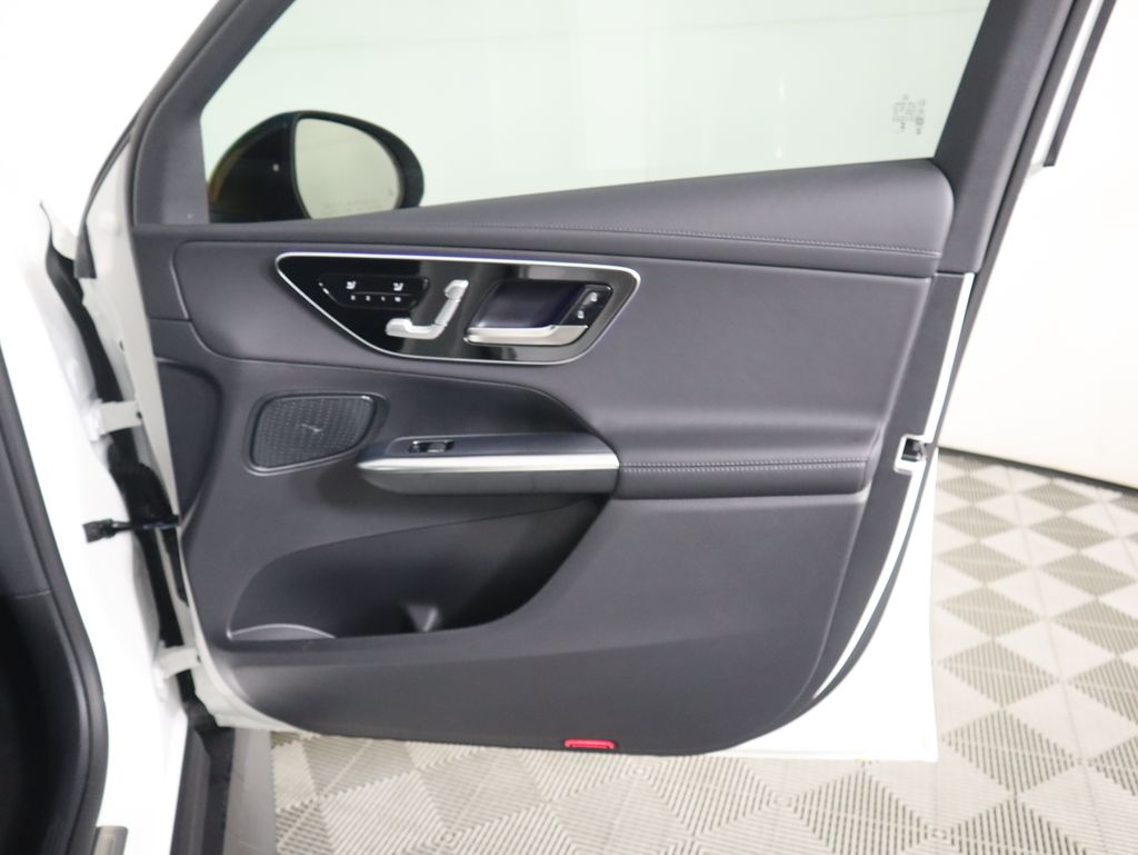 Thumbnail: 2026 Mercedes-Benz GLC - 26