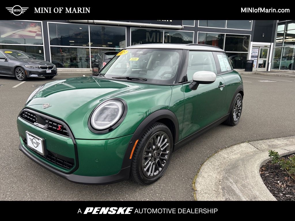 2025 MINI Cooper S Signature Trim 2-door Hatchback