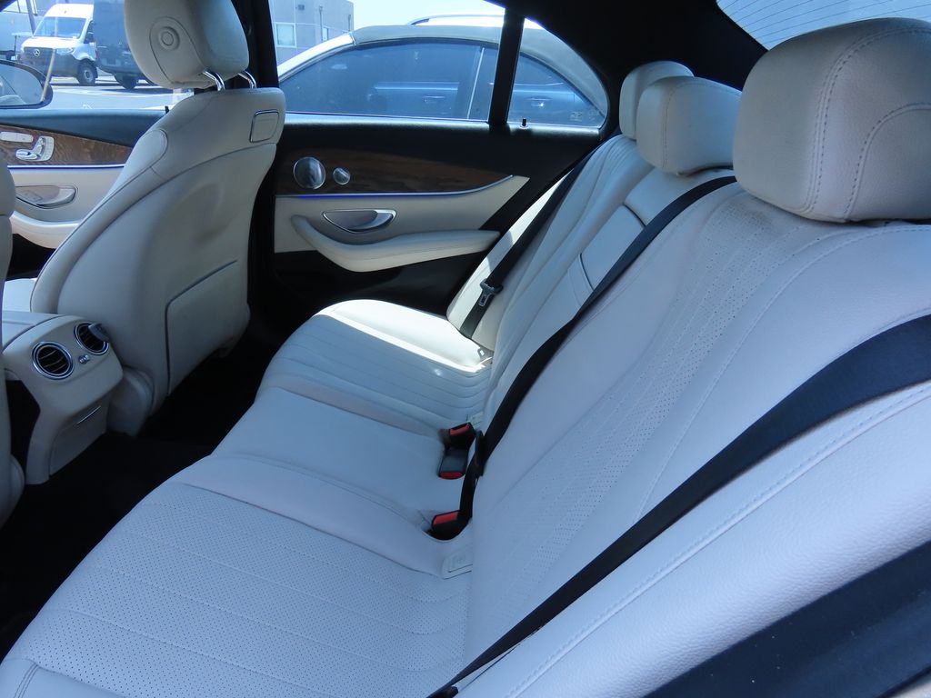 Thumbnail: 2018 Mercedes-Benz E-Class - 11