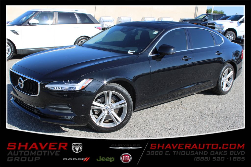 Onyx Black Metallic 2018 Volvo S90 T5 Momentum AWD Sedan All-Wheel Drive Automatic