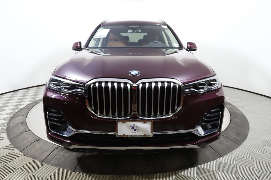 2022 BMW X7 xDrive40i 8