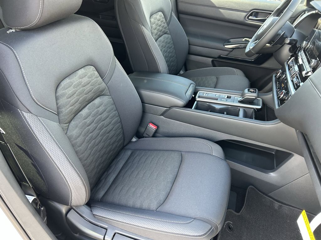 New White Pearl 2025 Nissan Pathfinder SV for Sale in Tustin, CA