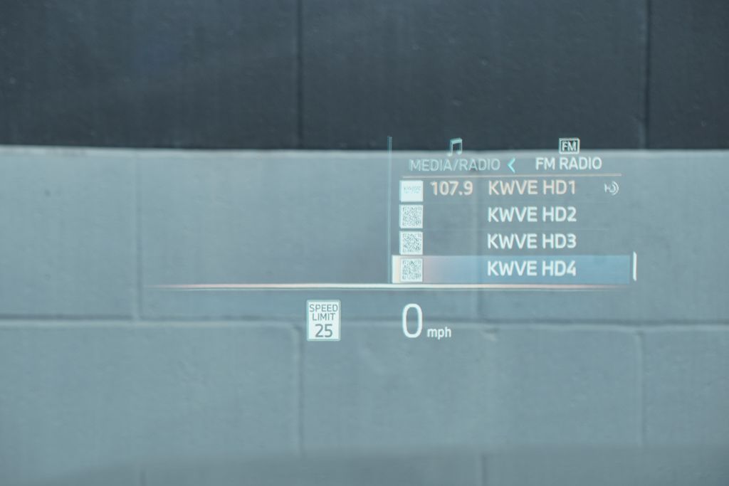 Thumbnail: 2026 BMW i5 - 8