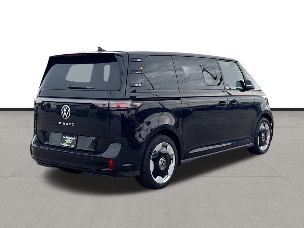 New 2025 Black Pearl Volkswagen Pro S image 5