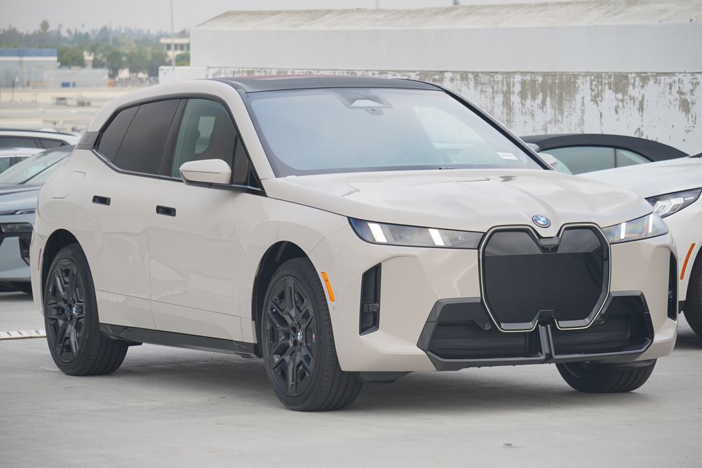 Thumbnail: 2026 BMW iX - 3