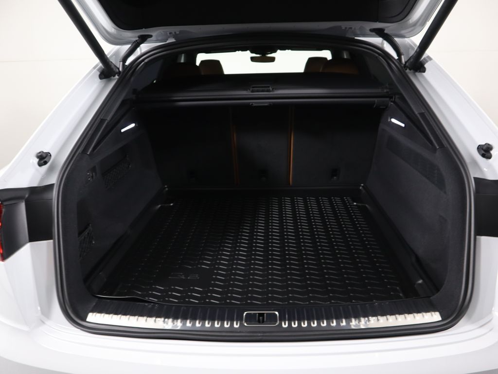 Thumbnail: 2026 Audi RS Q8 - 30