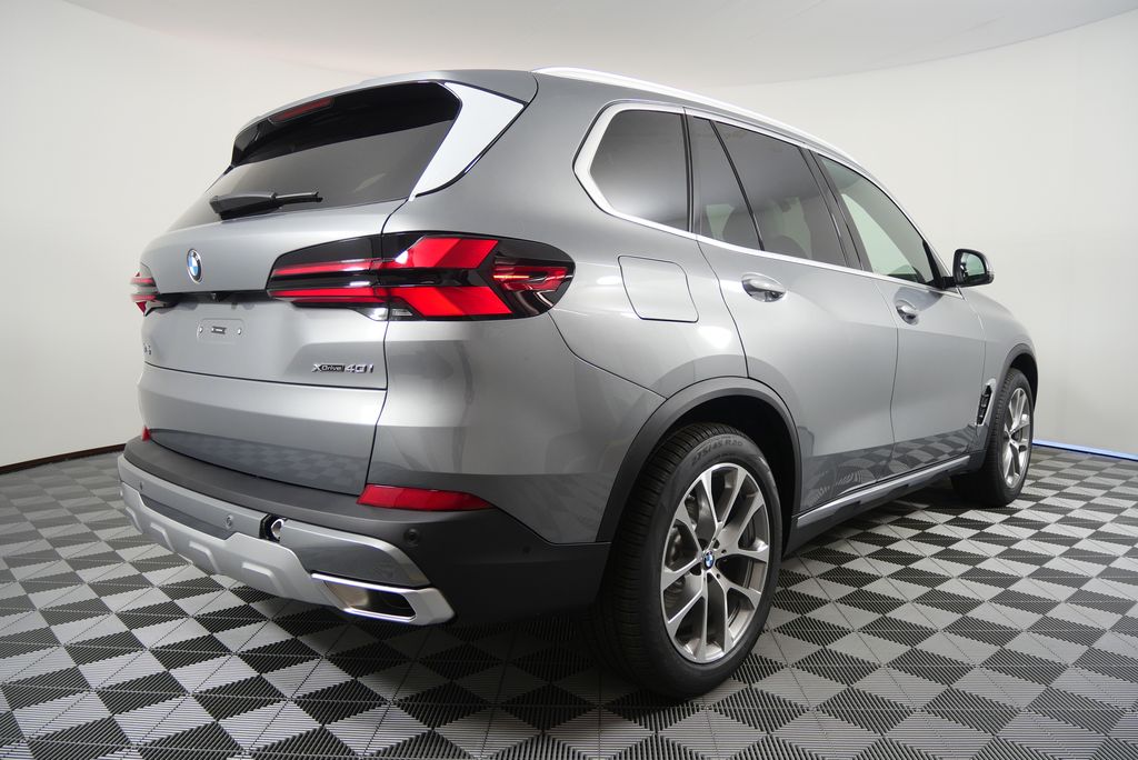 Thumbnail: 2026 BMW X5 - 3