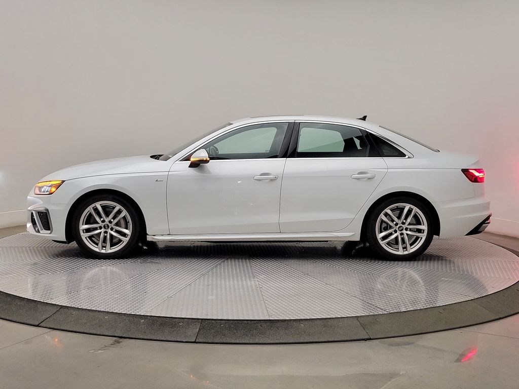 Thumbnail: 2023 Audi A4 - 10