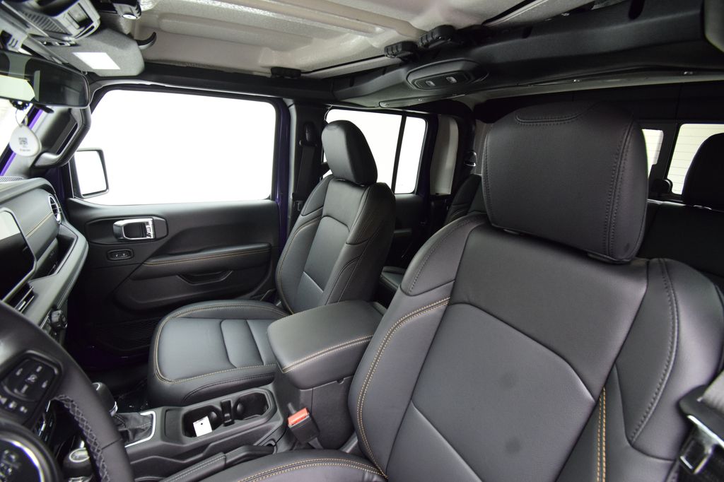 new 2026 Jeep Gladiator car, priced at $54,005