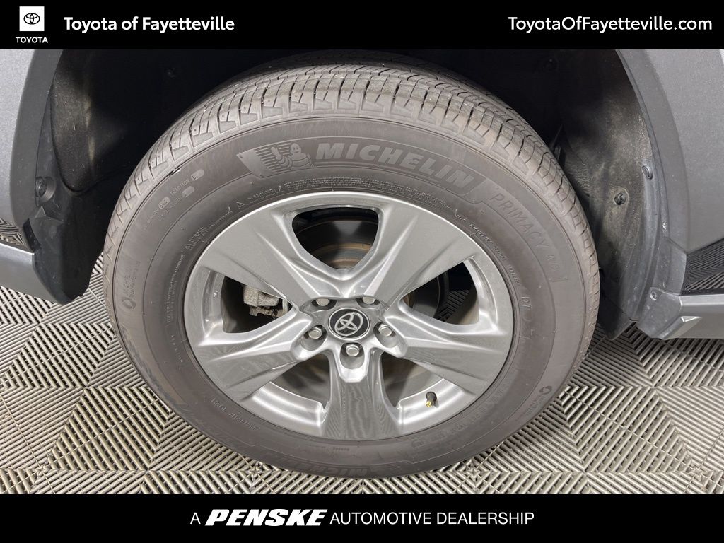 Thumbnail: 2024 Toyota RAV4 - 16
