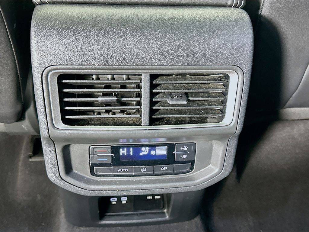 Thumbnail: 2024 Volkswagen Atlas - 25