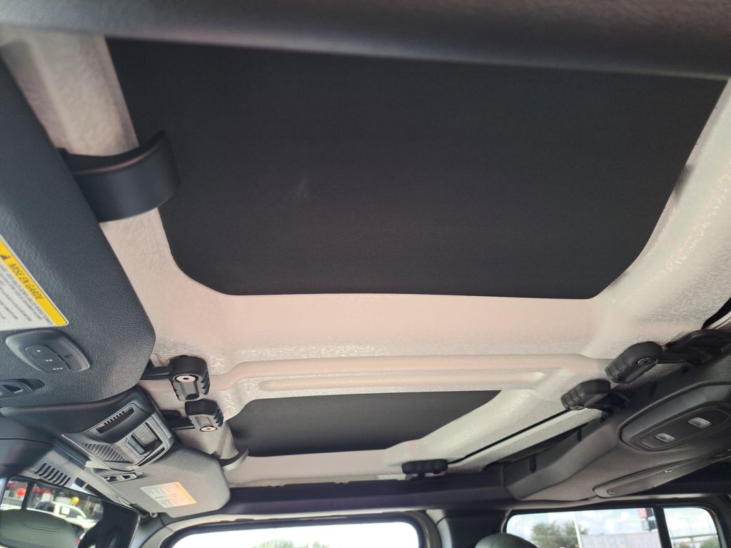 New Car 2025 Jeep Gladiator  Mojave For Sale Under $60,000 In Austin, Texas