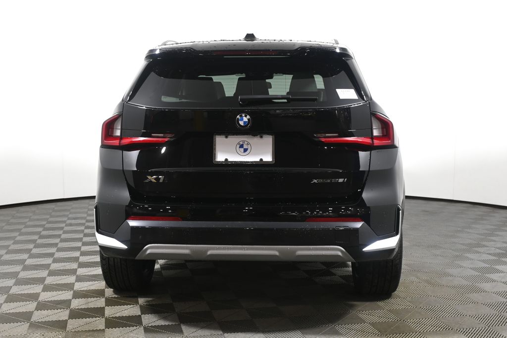 Thumbnail: 2026 BMW X1 - 6