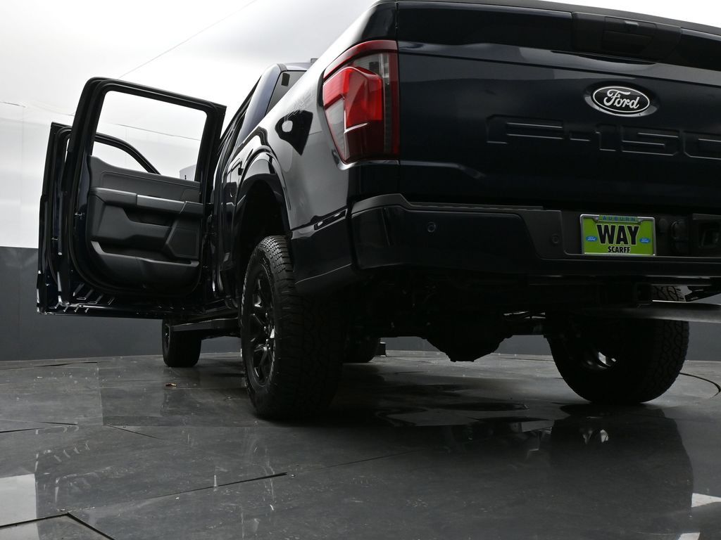 2026 Ford F-350 Super Duty LARIAT