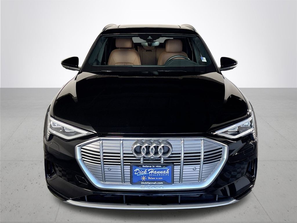 2021 Audi e-tron Premium Plus