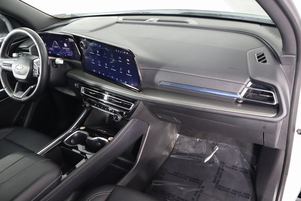 Thumbnail: 2025 Chevrolet Traverse - 9