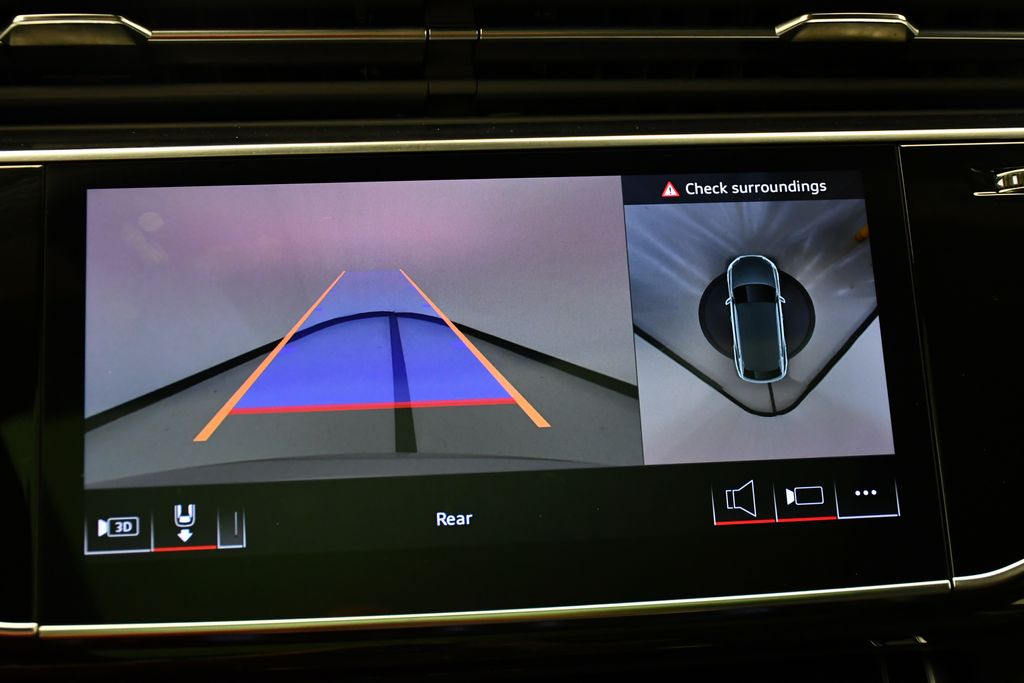 Thumbnail: 2025 Audi Q8 - 27