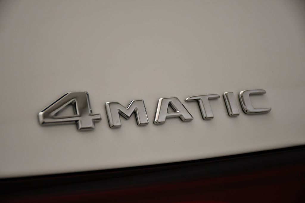 Thumbnail: 2026 Mercedes-Benz GLC - 10