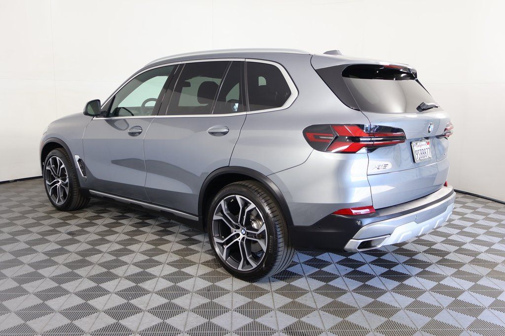 Thumbnail: 2025 BMW X5 - 6