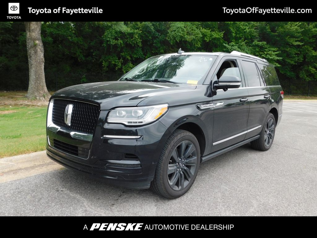 Thumbnail: 2022 Lincoln Navigator - 1
