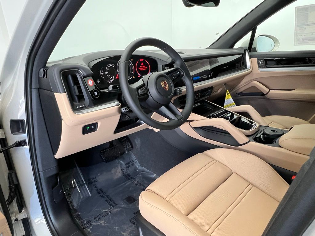 Thumbnail: 2026 Porsche Cayenne - 4