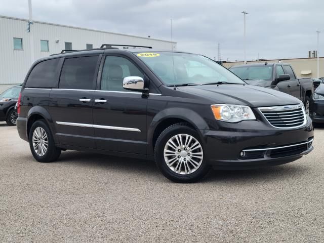 2015 Chrysler Town & Country Touring-L FWD