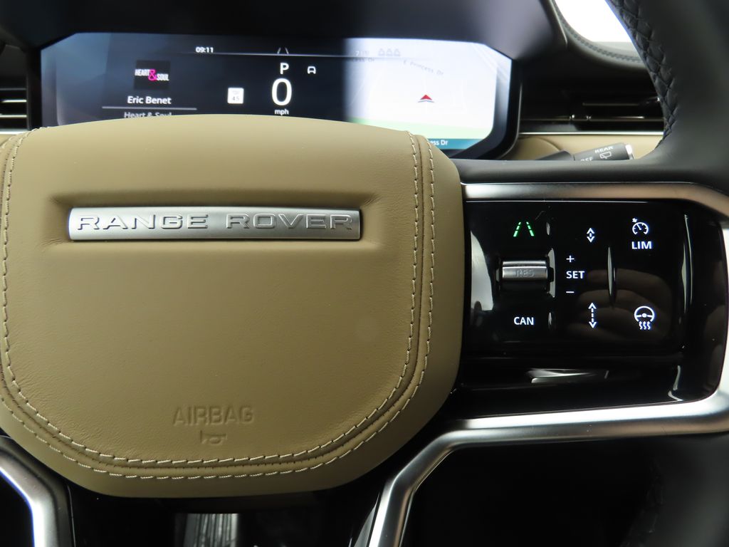 Thumbnail: 2025 Land Rover Range Rover Sport - 12