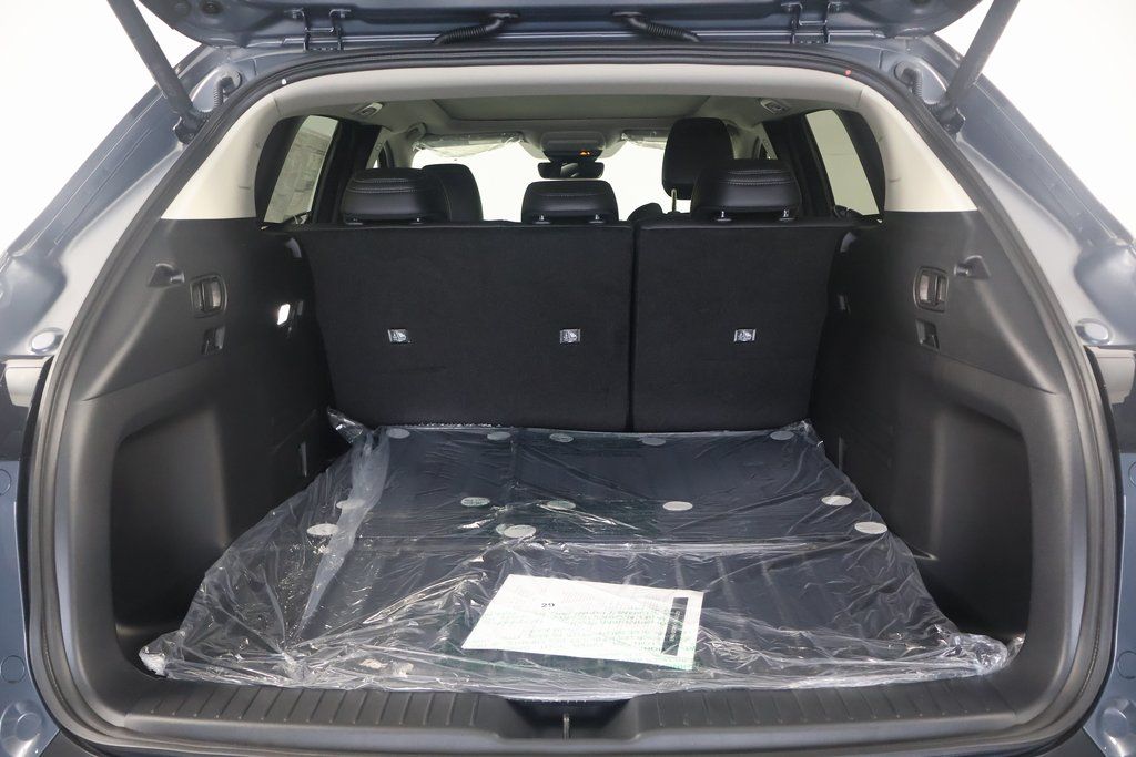 Thumbnail: 2025 Mazda CX-50 - 8