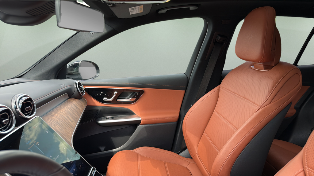 2025 Mercedes-Benz GLC