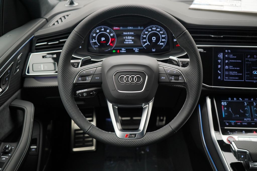 Thumbnail: 2026 Audi RS Q8 - 9