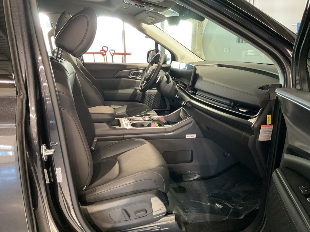 New 2026 Gray Kia SX image 28