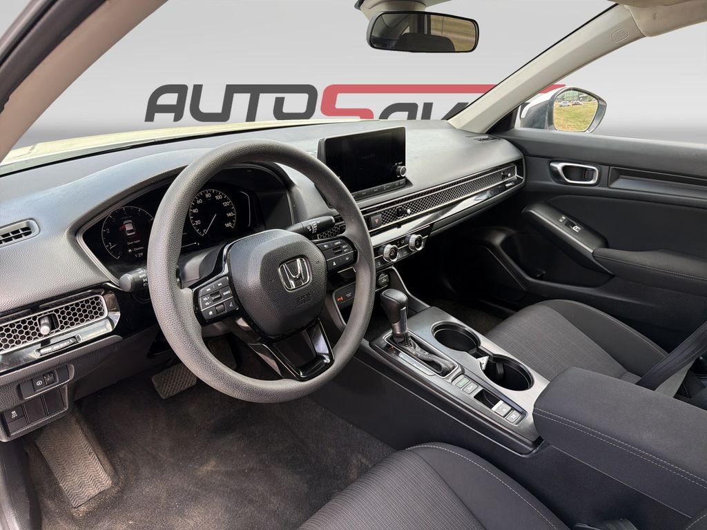 Used 2025 White Honda LX image 10