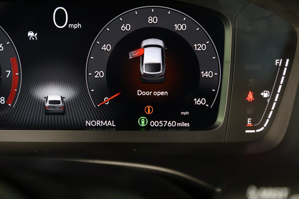 Thumbnail: 2025 Acura Integra - 17