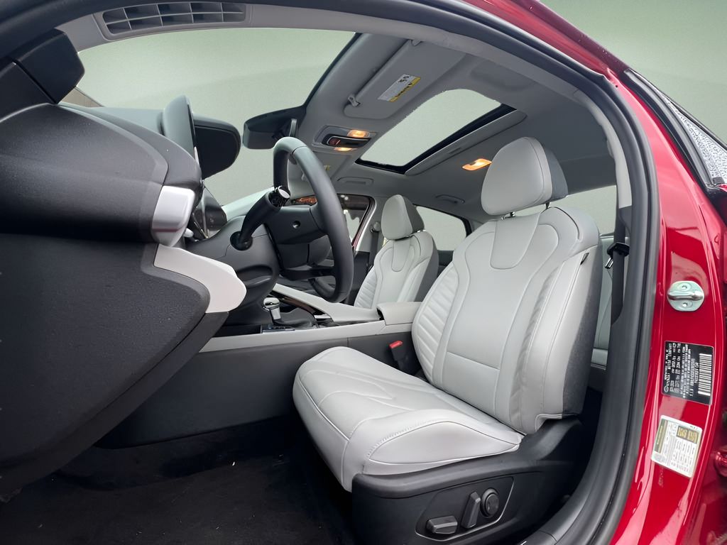 Used 2025 Hyundai Elantra Sedan