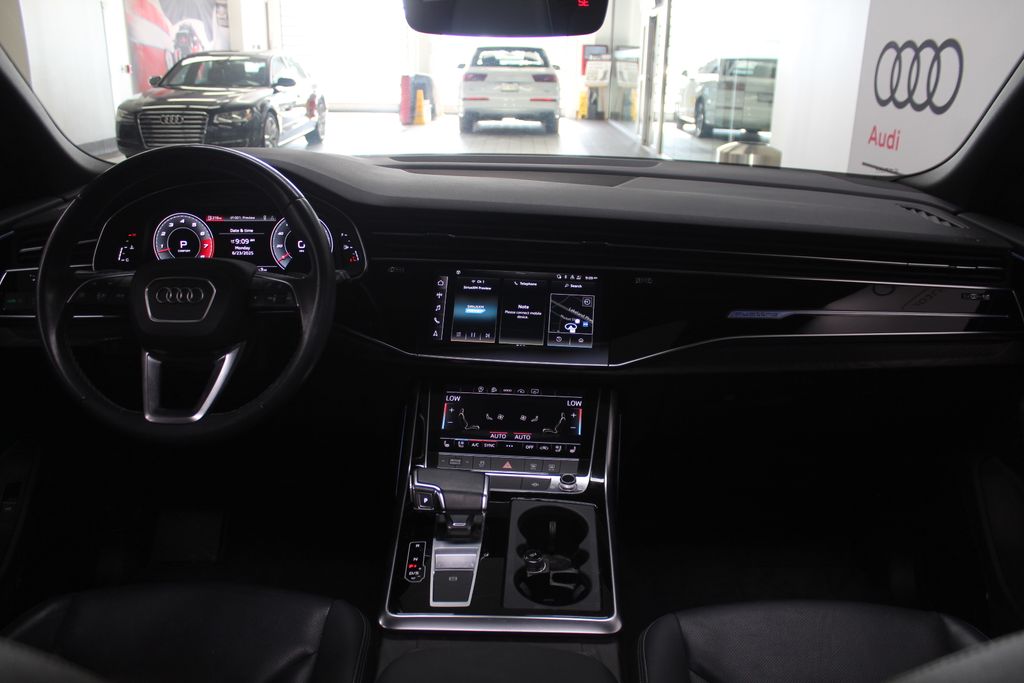 Thumbnail: 2021 Audi Q8 - 9