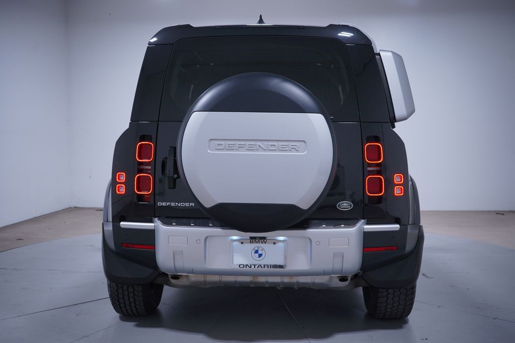 Thumbnail: 2022 Land Rover Defender - 5