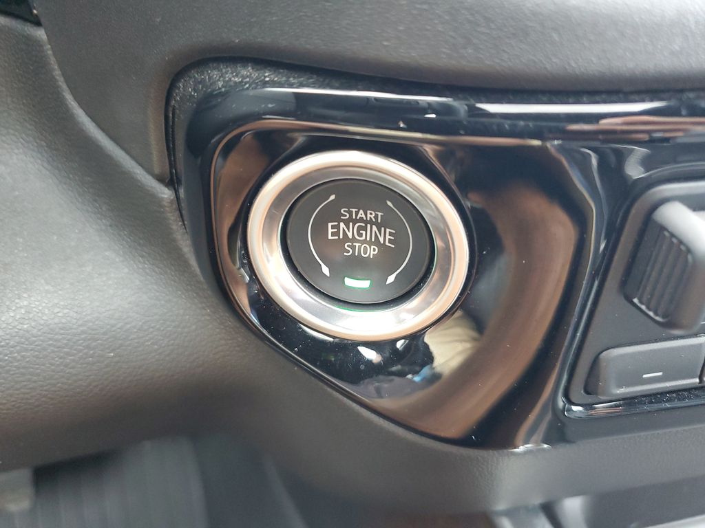Used 2024 Gray Chevrolet High Country image 23