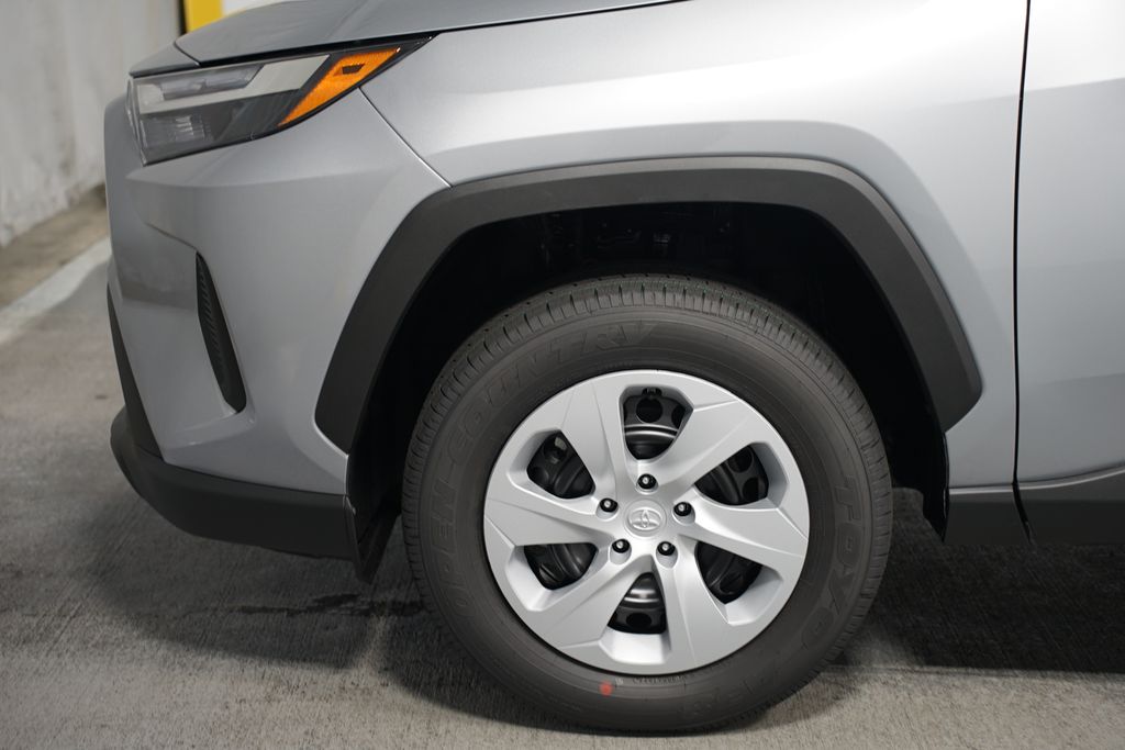 Thumbnail: 2025 Toyota RAV4 - 5