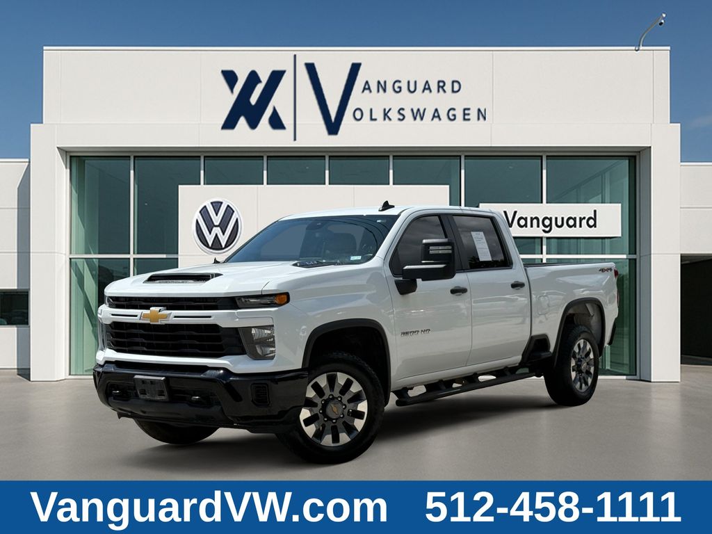 2025 Chevrolet Silverado 2500HD Custom Crew Cab 4WD