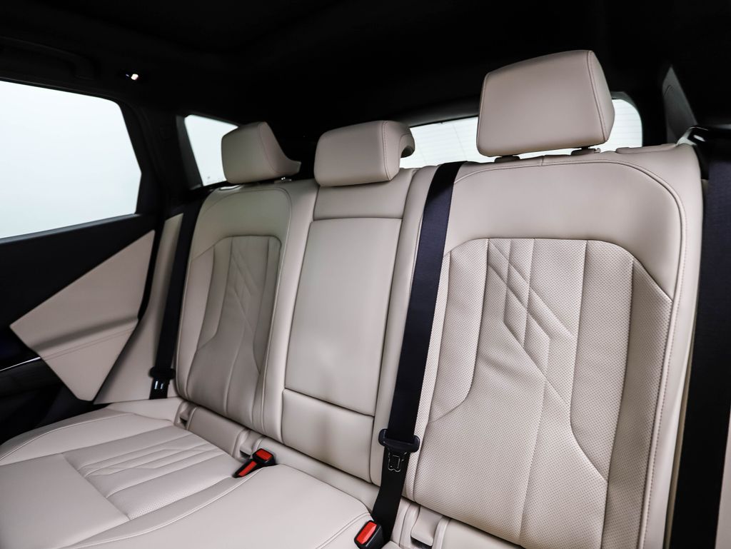 Thumbnail: 2026 BMW X3 - 23