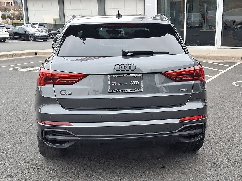 Thumbnail: 2025 Audi Q3 - 5