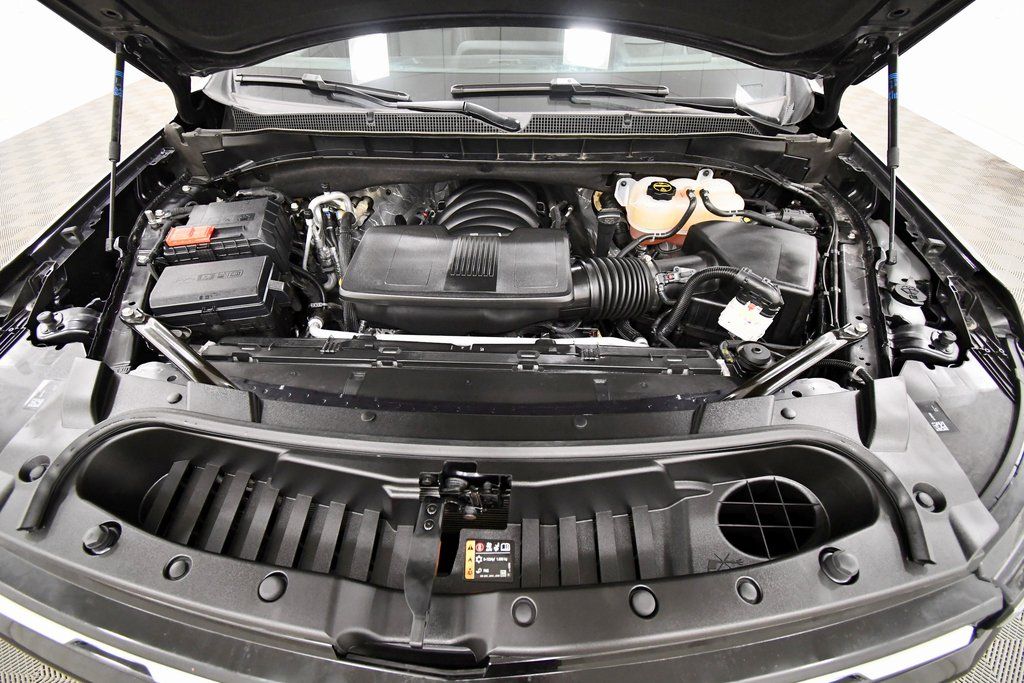Used 2025 Chevrolet Suburban SUV